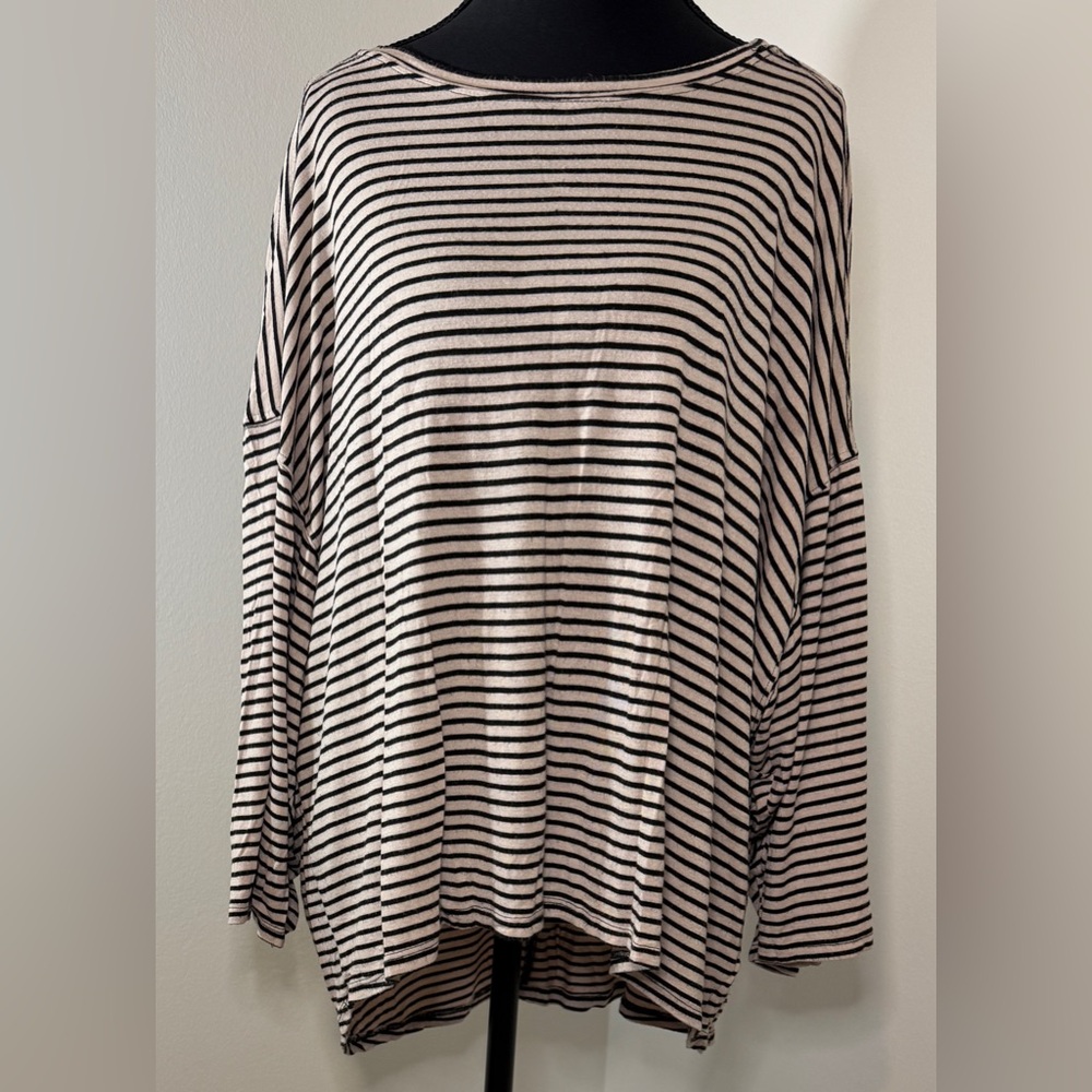 Zig Zag Stripe Black and Tan Women's‎ 3/4 Sleeve Top